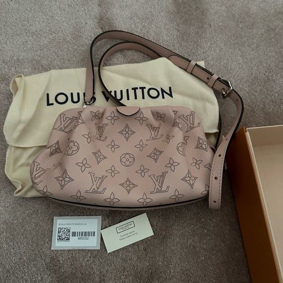 Authentic Louis Vuitton Scala Mini Magnolia Pouch - Picture 5 of 6